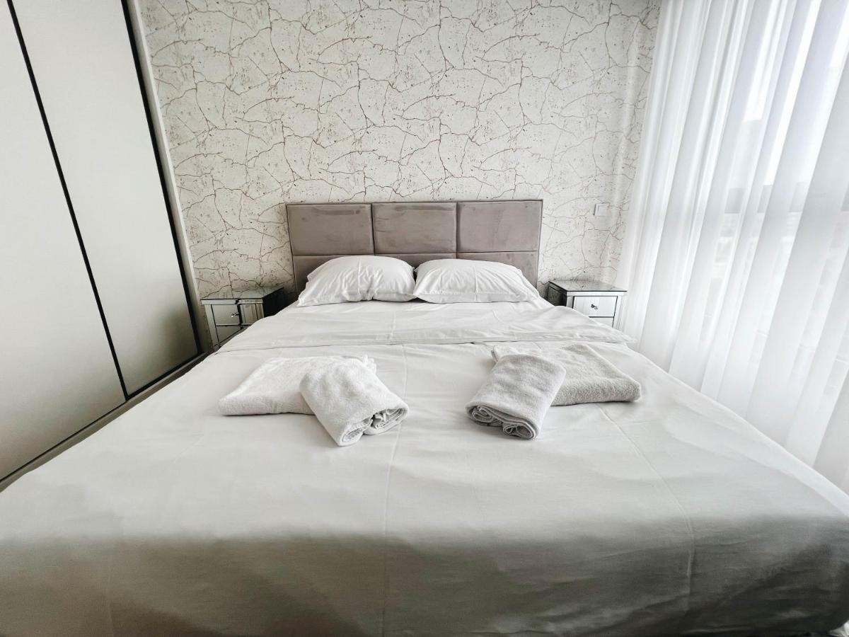 Waterfront Luxury Suites ベオグラード エクステリア 写真